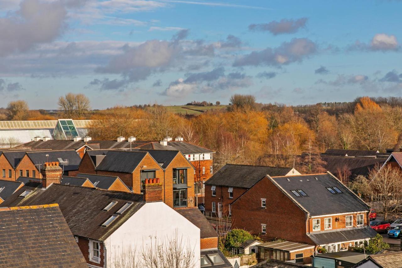 The Sky Penthouse Apartamento Winchester Exterior foto